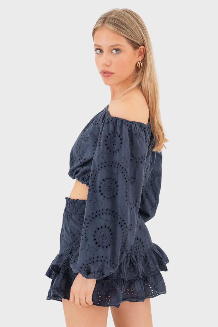 BN3_037bac76-6f06-4bfc-b87a-285f13110898.webp